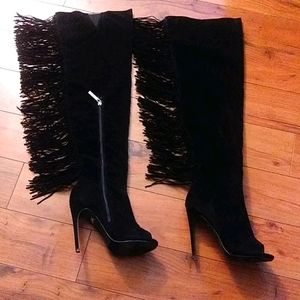Fringe boots by Shiekh